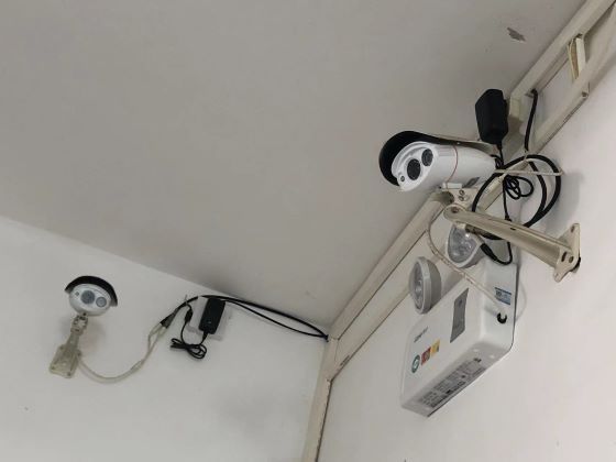 大同平城区大庆路街道超市安装监控-专业监控摄像头安装上门电话，就近上门，快速安装